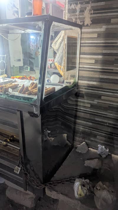 Samosa Roll Chaat counter. . . . steel body . . .