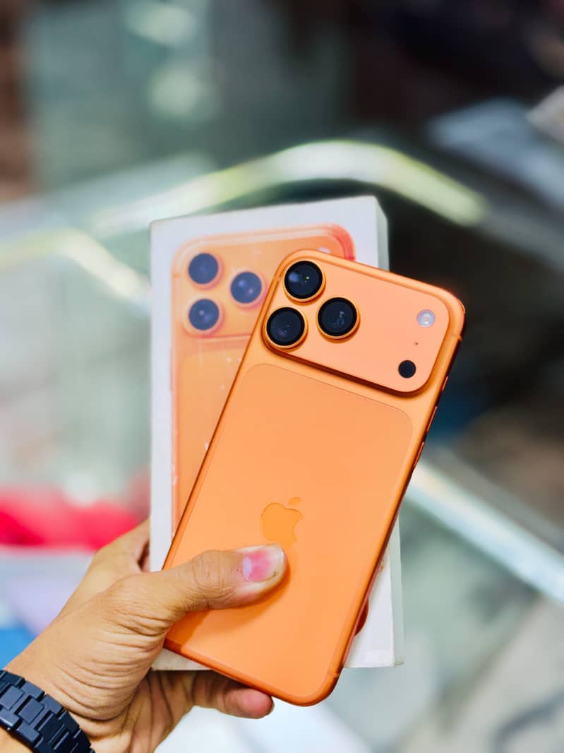 Apple iPhone 17 Pro Max 0