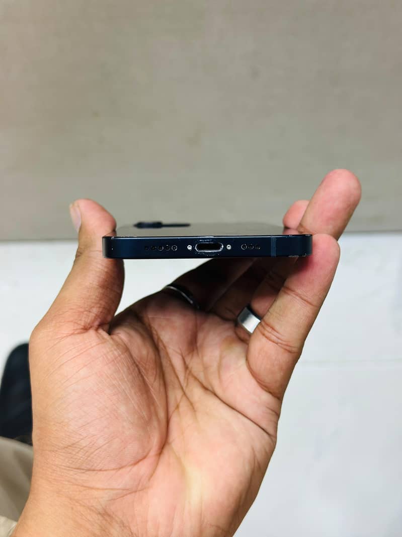 Apple iPhone 12 jv 5