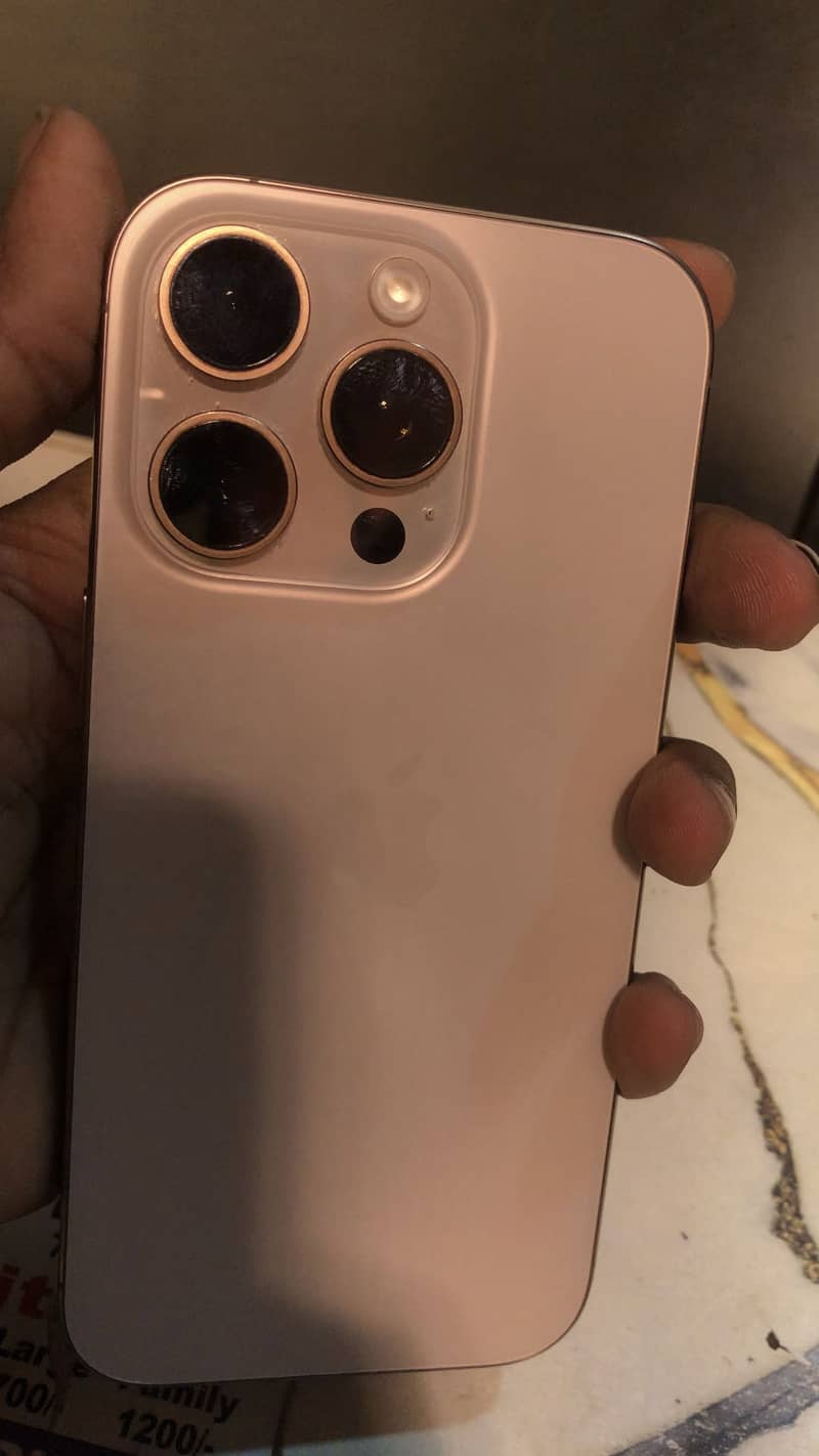 Apple iPhone 16 Pro 6