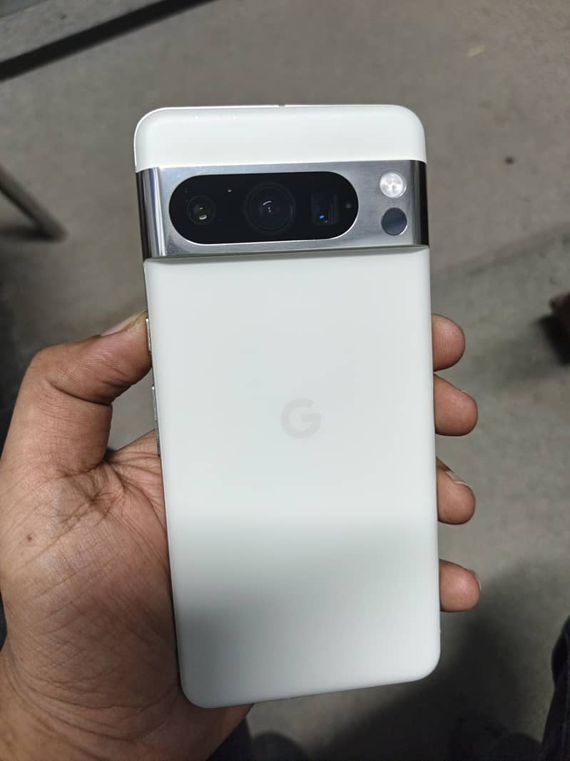 Google Pixel 8 Pro 4