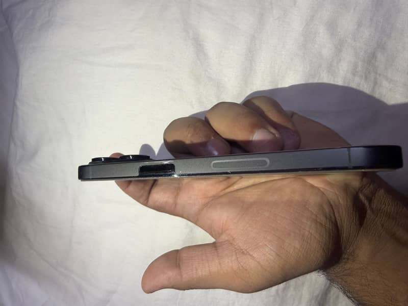 Apple iPhone 14 Pro 9
