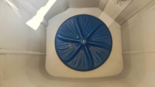 Washing machine 9/10 urgent sale