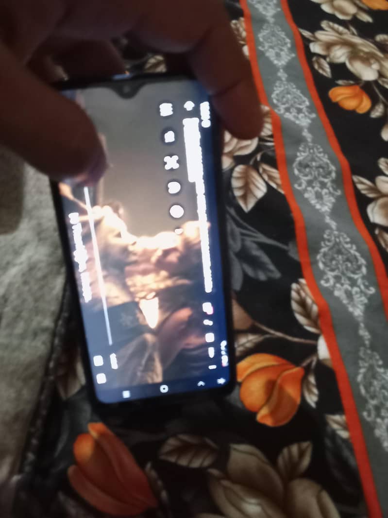 Samsung Mobile A10S 6