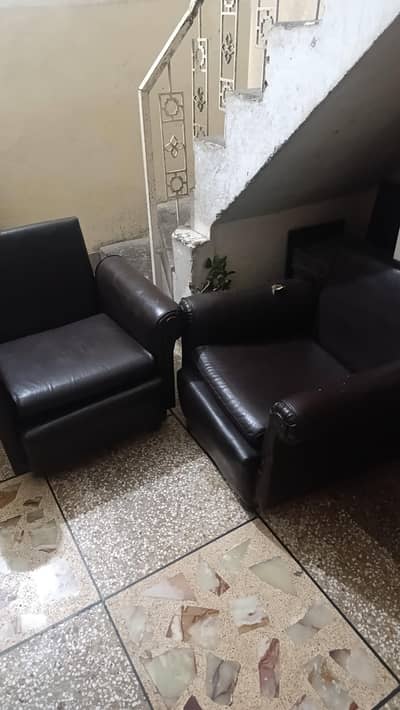 1 seater sofa 2