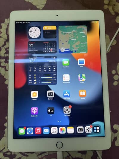 iPad Air 2 16 GB with weak/faulty battery for sale