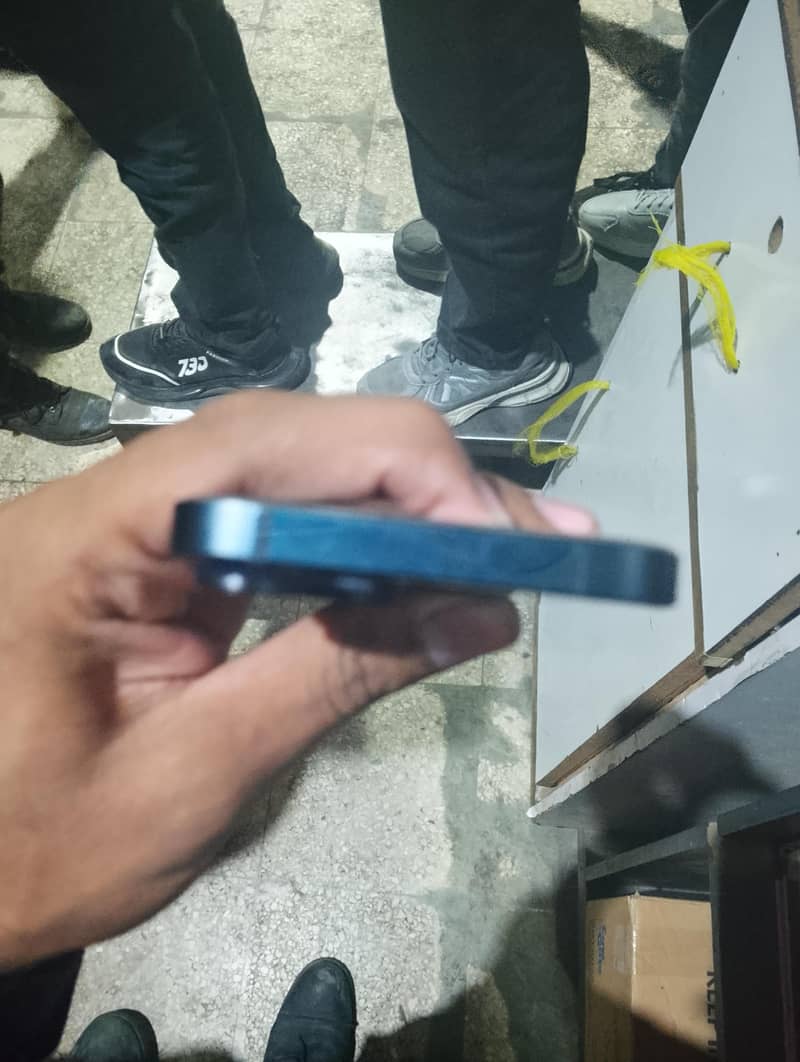 Apple iPhone 14 2