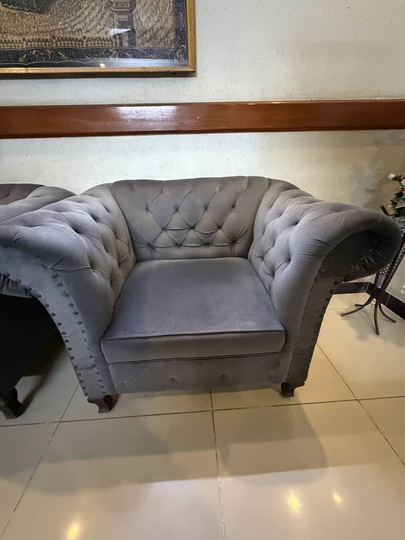 Looks like a brand new sofa set 5 seater only 2 months old - Sofas ...