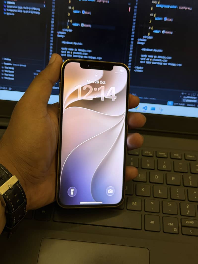 Apple iPhone 12 Pro 3