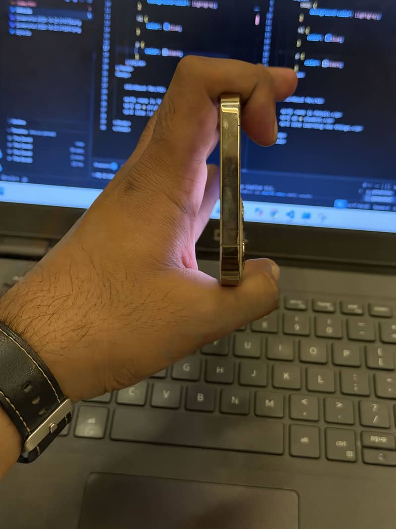 Apple iPhone 12 Pro 6