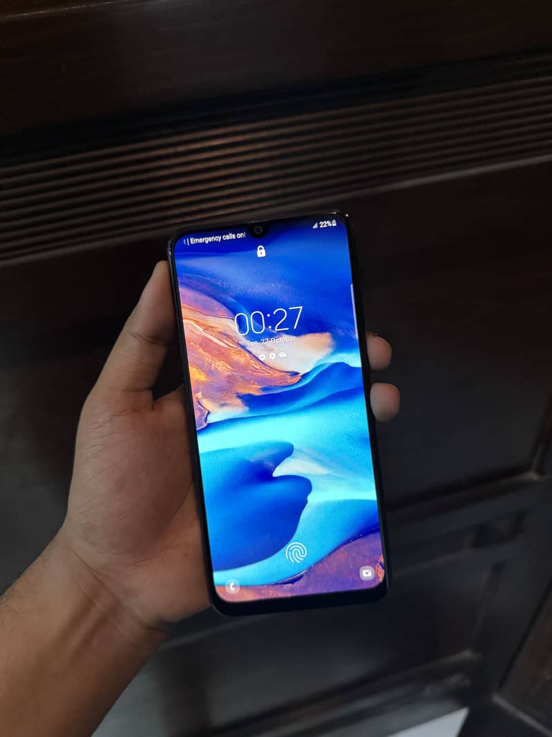Samsung Mobile A50 1