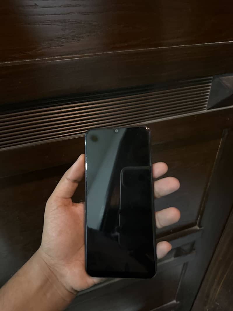 Samsung Mobile A50 7