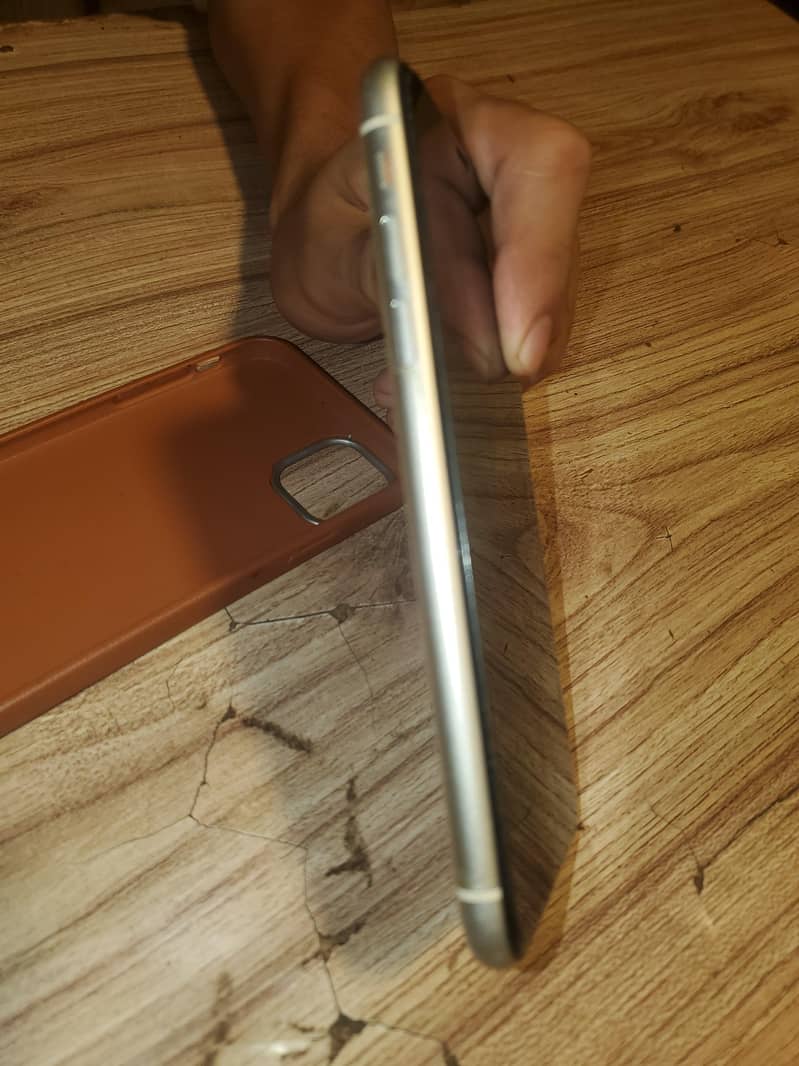 Apple iPhone 11 2