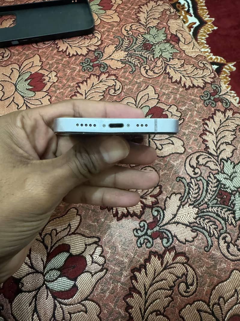 Apple iPhone 14 1
