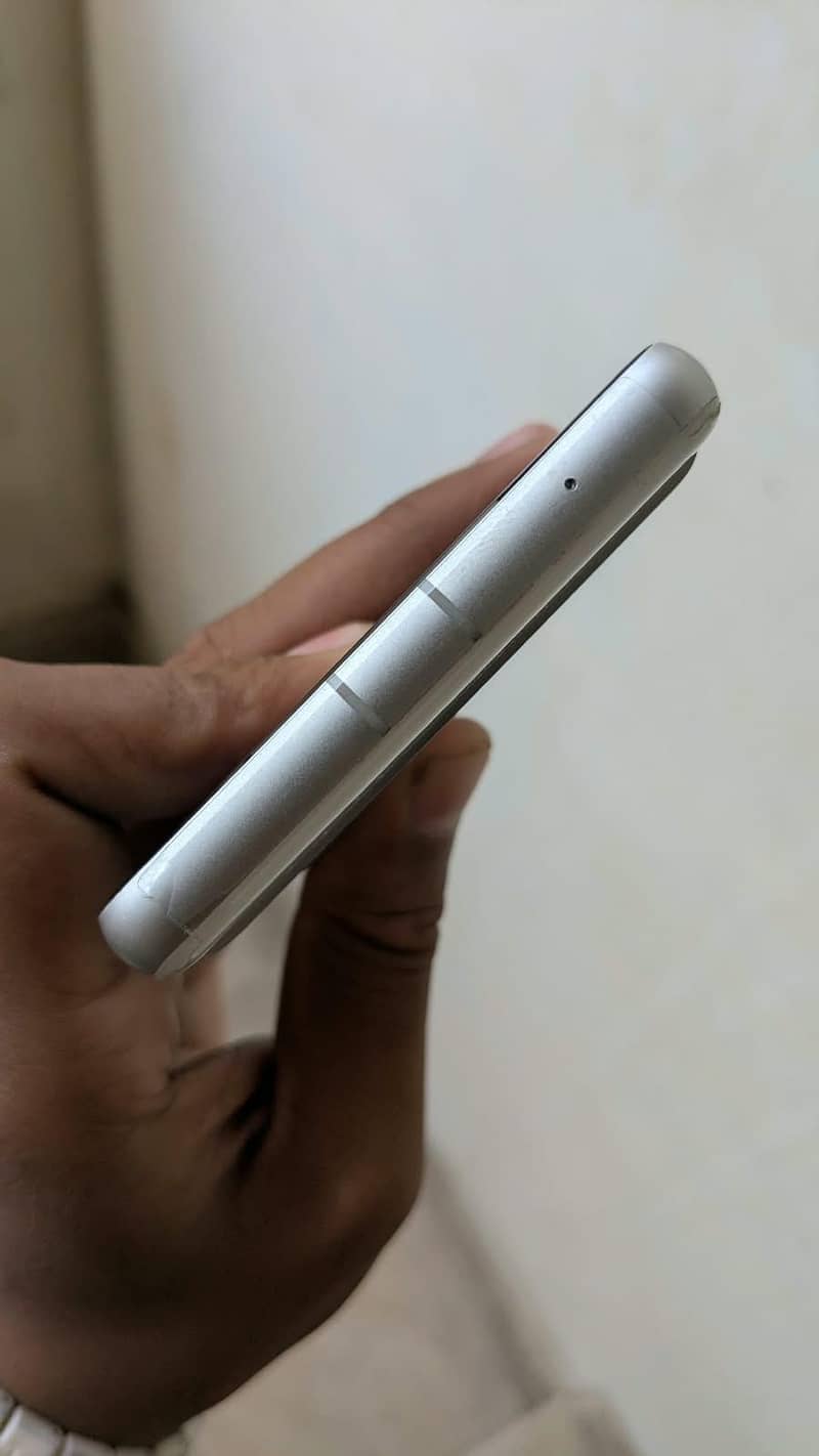 Google Pixel 7a 3