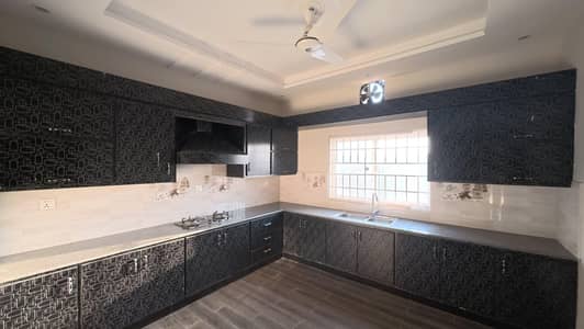 Usman Block 7 Marla Brand New Condition Upper Portion Available For Rent in Bahria Town