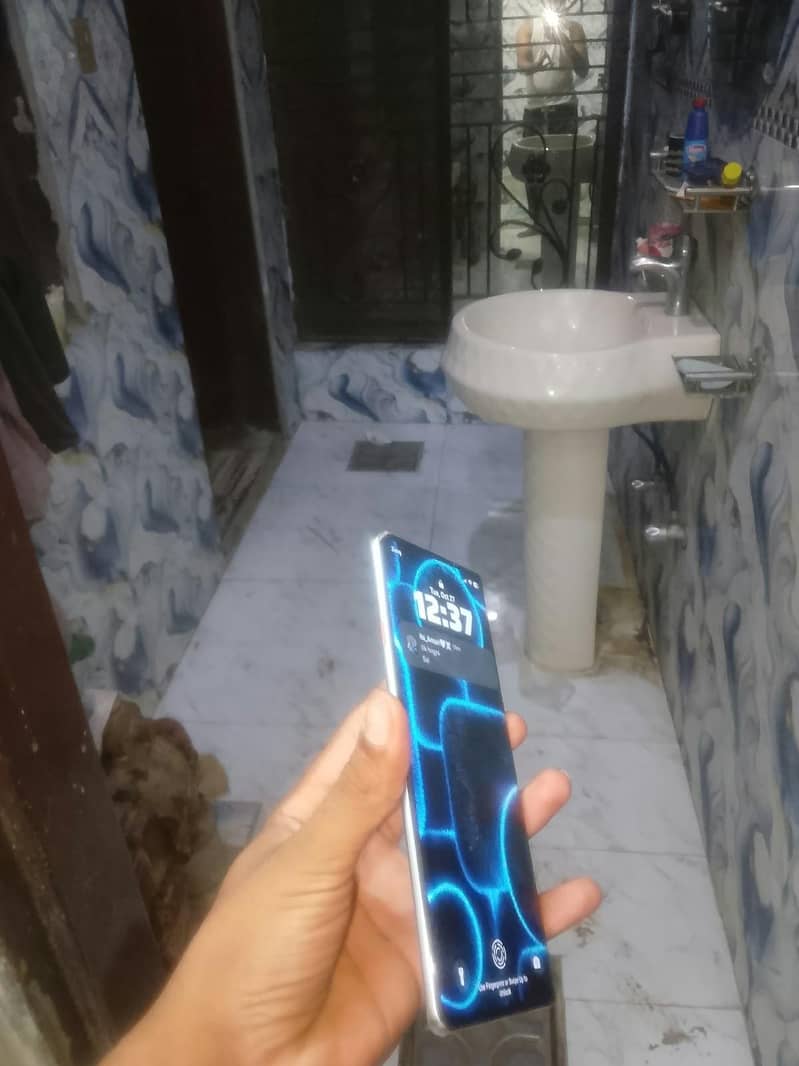 Tecno CAMON 40 Pro 0
