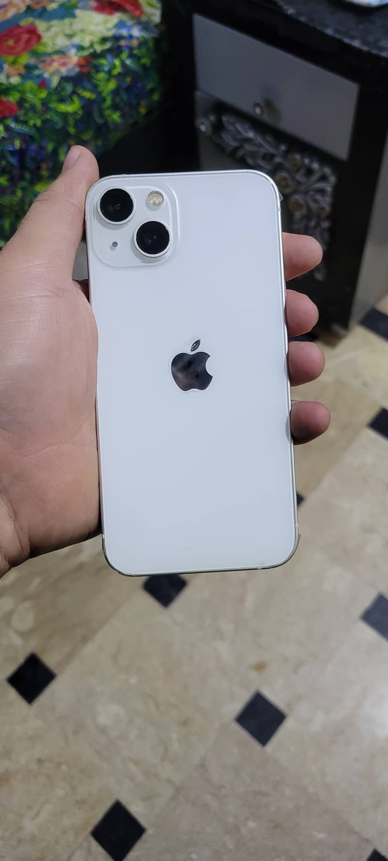 iPhone 13 0