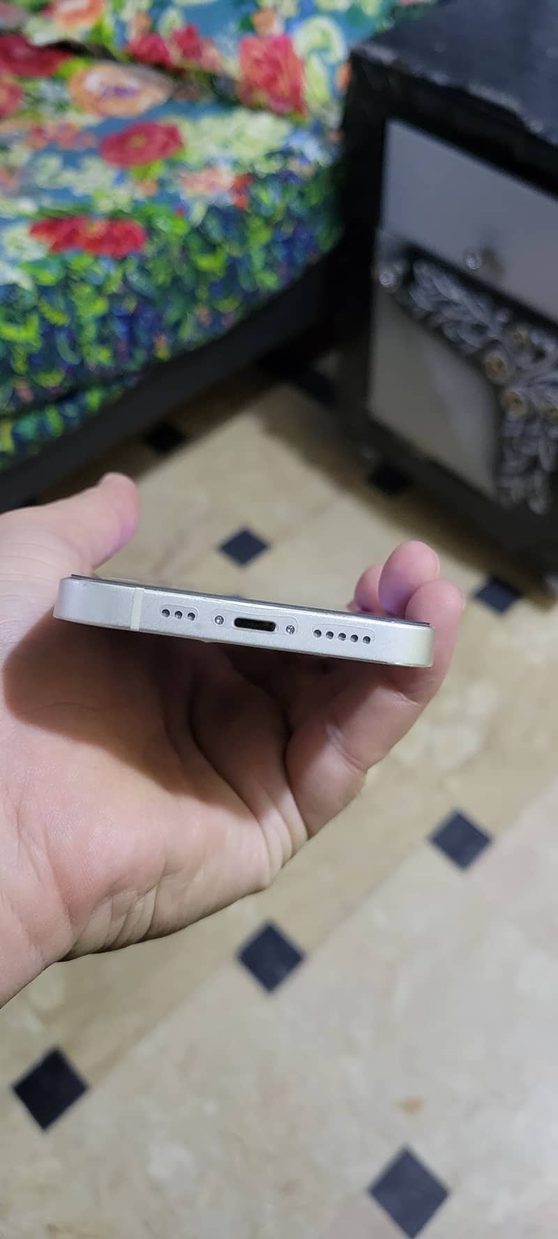 iPhone 13 3