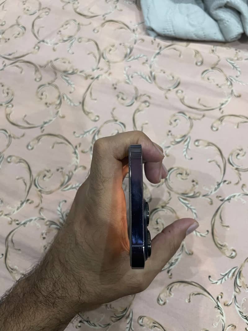 Apple iPhone 14 Pro Max 7