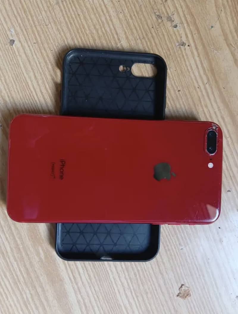Apple iPhone 8 Plus 1