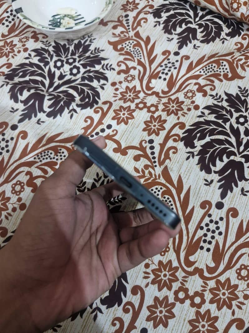 Xiaomi Redmi Note 13 2