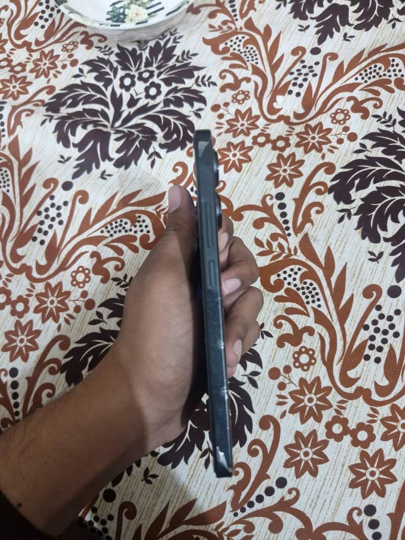Xiaomi Redmi Note 13 4
