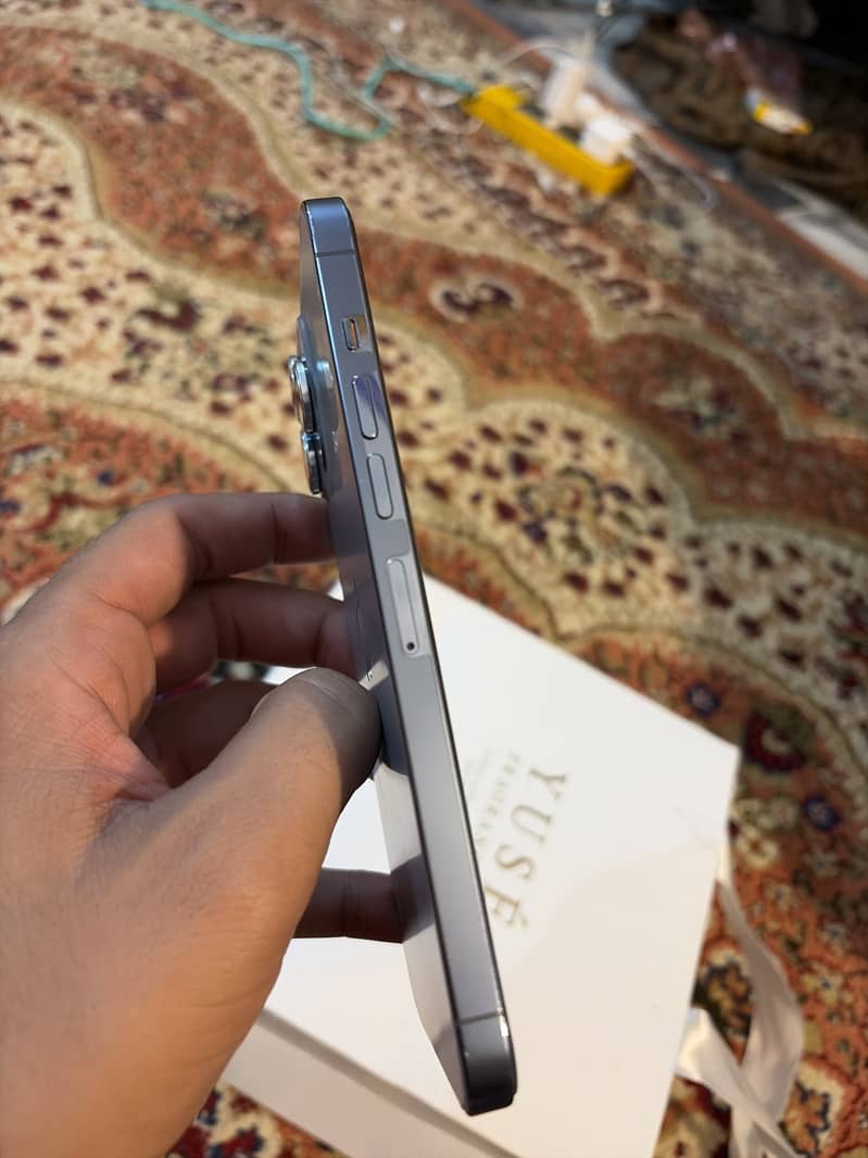 Apple iPhone 13 Pro Max 4