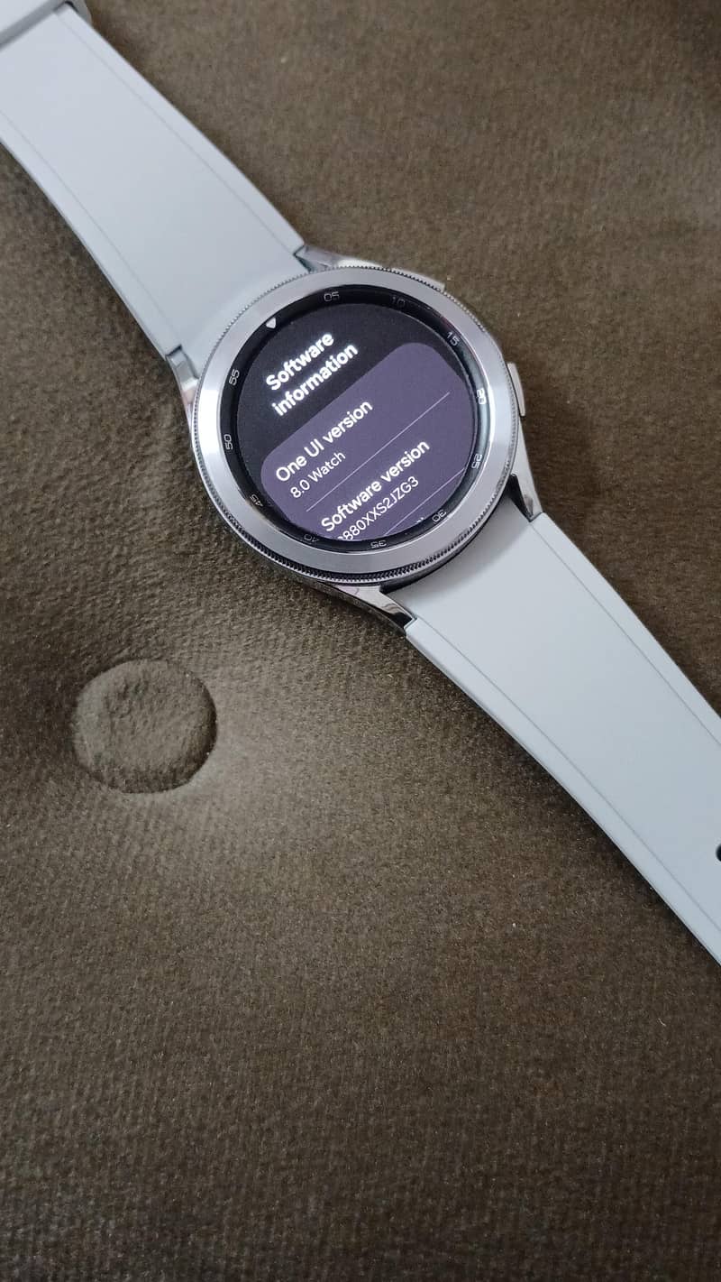 Samsung Watch 4 Classic 42mm New - Smart Watches - 1120916535