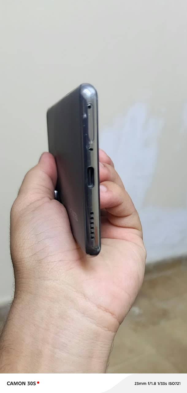 Tecno camon 40pro 4