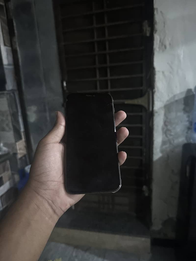 Apple iPhone 12 Pro 1
