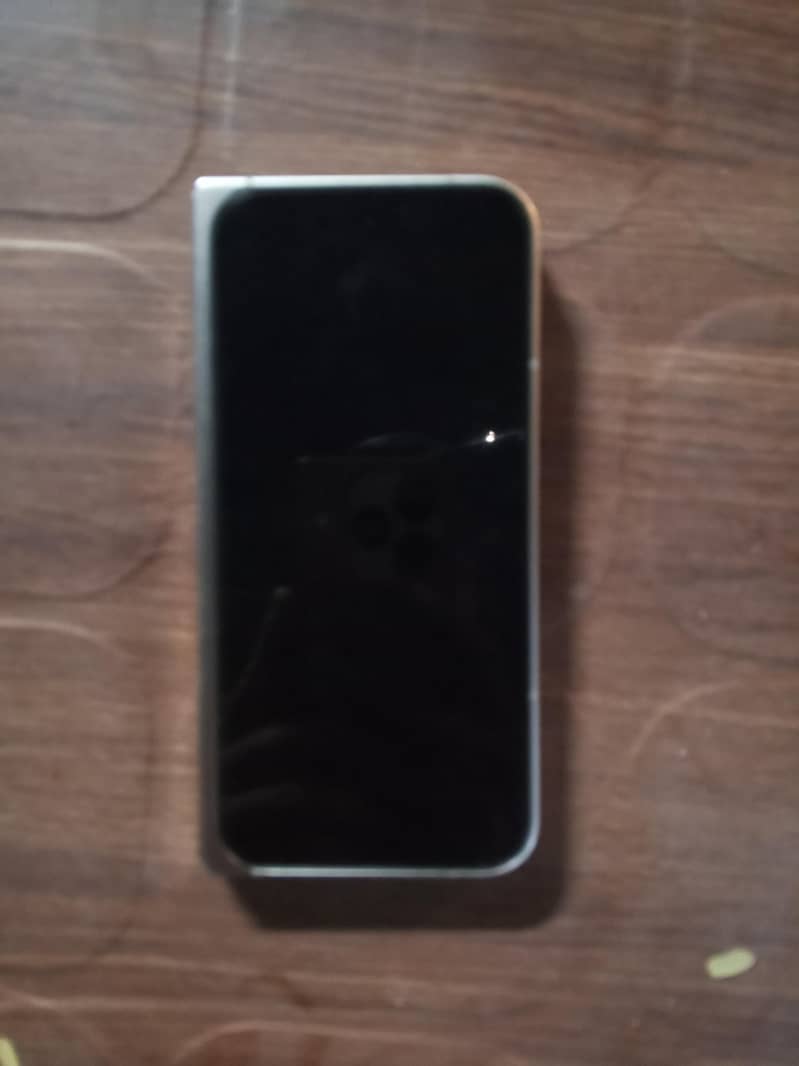 Google Pixel 8 Pro fold 2