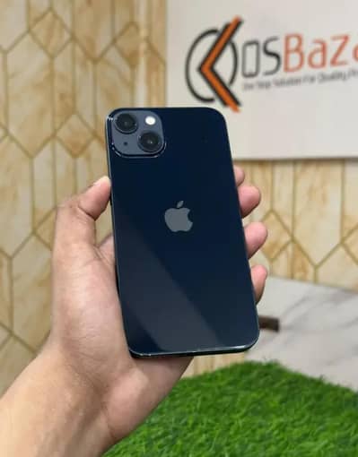 Apple iPhone 13