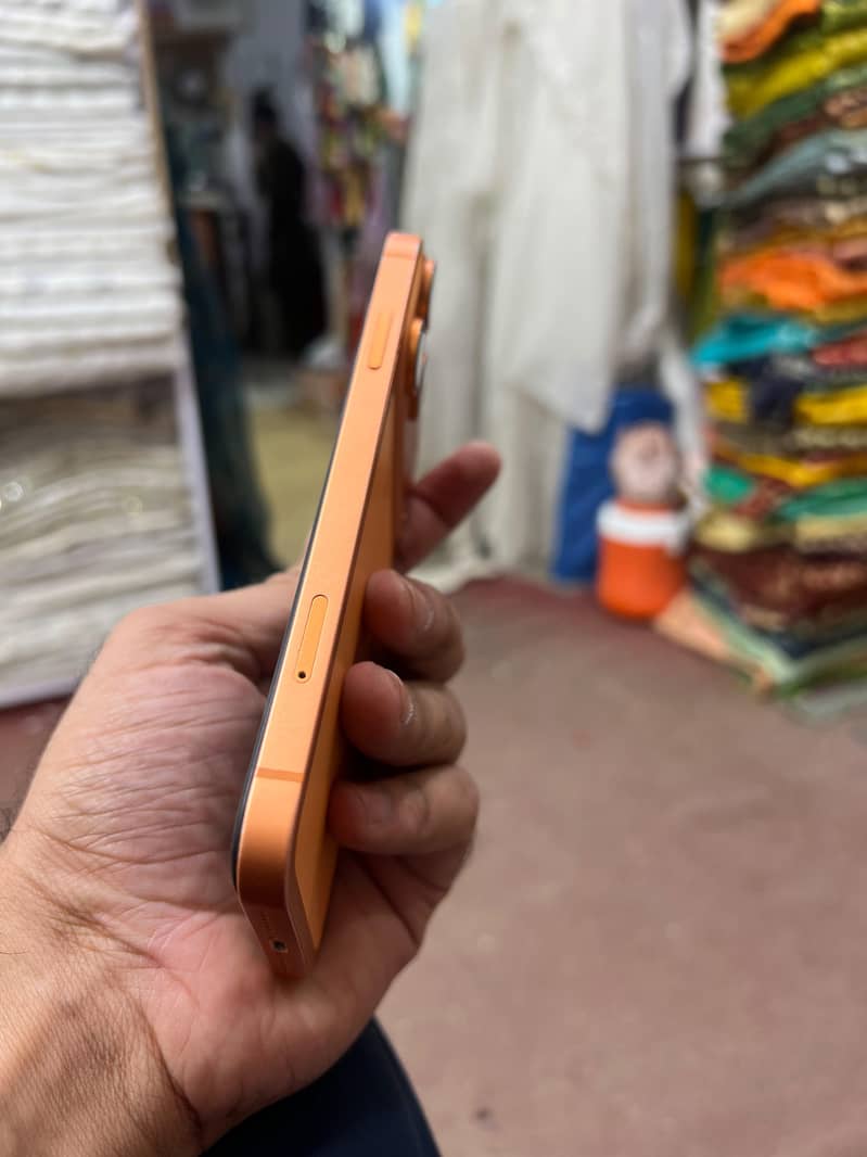Apple iPhone XR 1