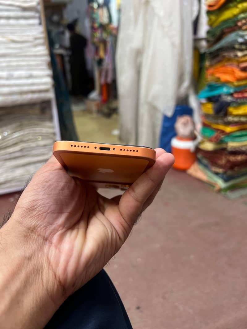 Apple iPhone XR 3