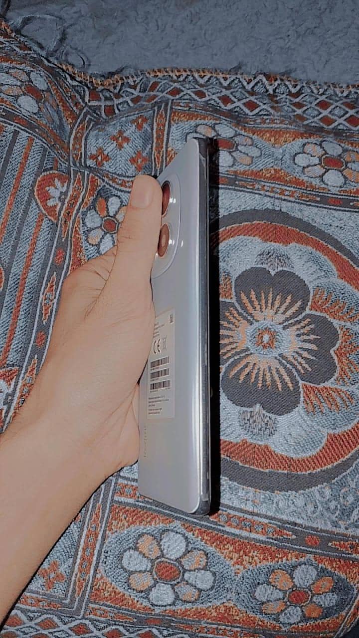 Redmi note 14 pro 1