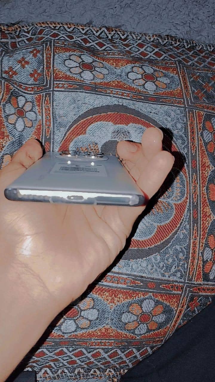 Redmi note 14 pro 3