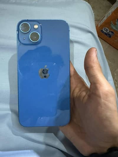 Apple iPhone 13