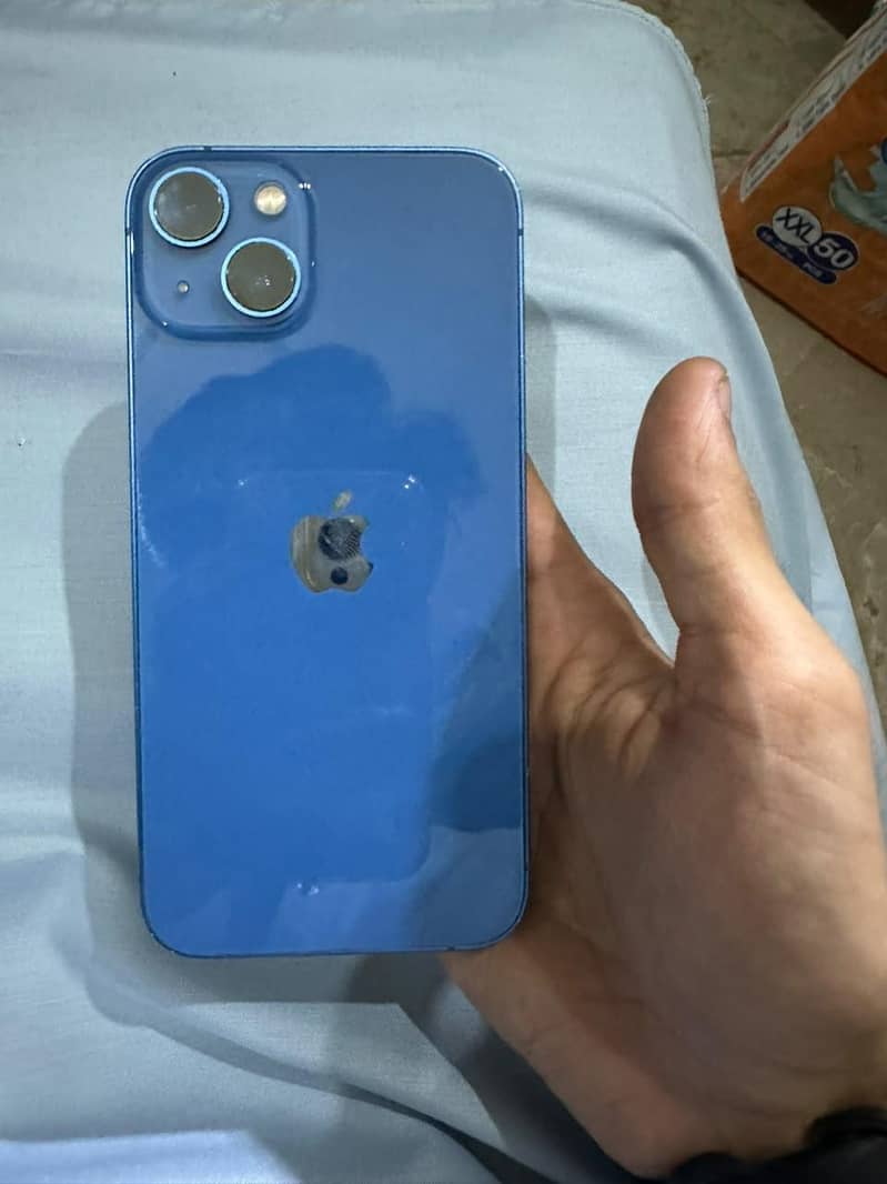 Apple iPhone 13 0
