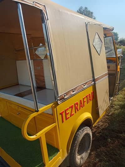 8/10 beautiful rikshaw 1st owner used for family