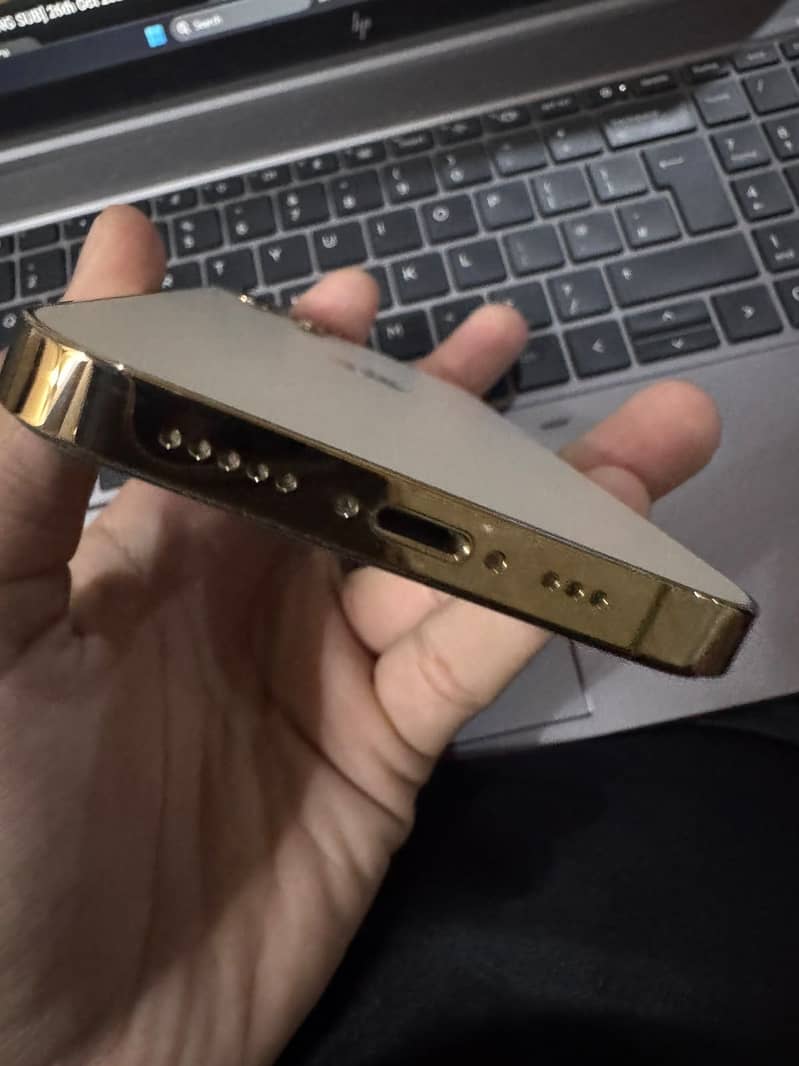 Apple iPhone 12 Pro 5