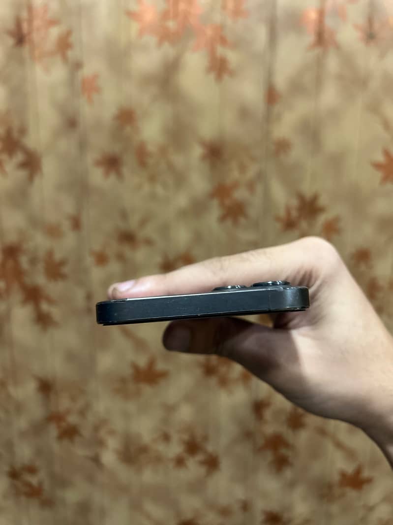 Apple iPhone 12 Pro 4