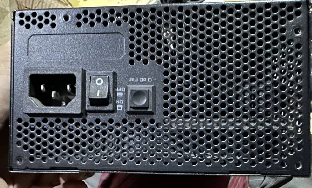 ASUS ROG Strix 550W 80+ Gold Fully Modular Gaming Power Supply ...