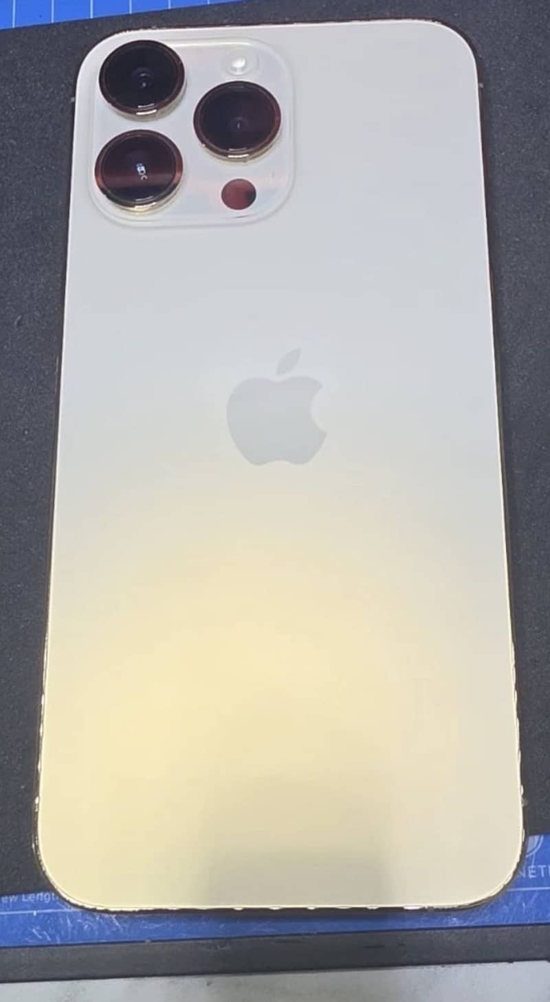 Apple iPhone 14 Pro Max 0