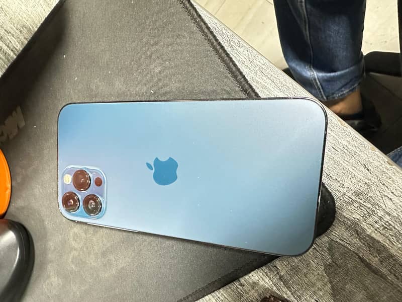 Apple iPhone 12 Pro Max 4