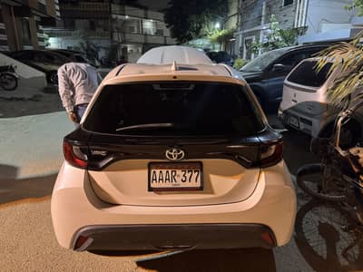YARIS 2022/26 PEARL WHITE FIRST OWNER