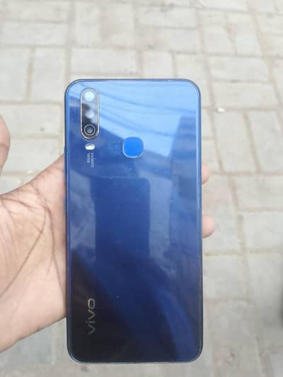 Vivo Y17