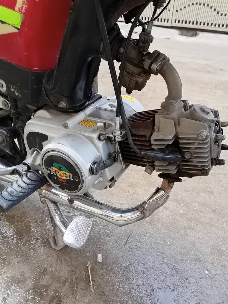 bike ok hai koi kaam nhi hony wala All documents available first owner ...