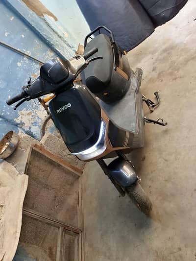 revoo a11 good condition