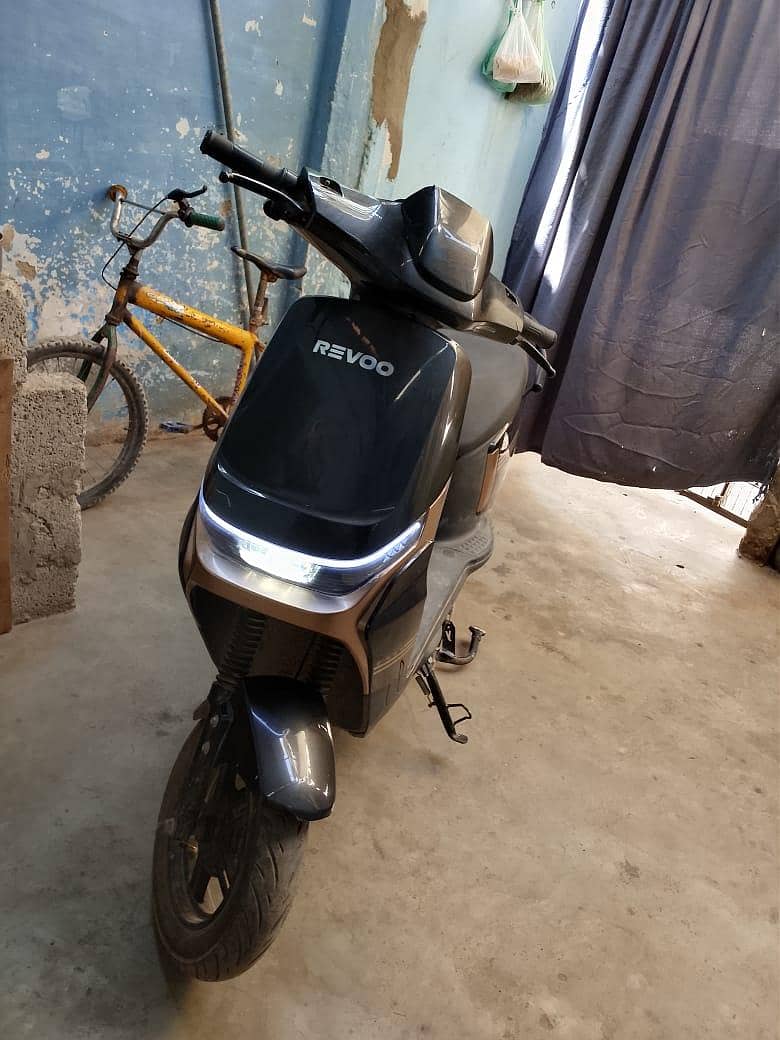 revoo a11 good condition 5
